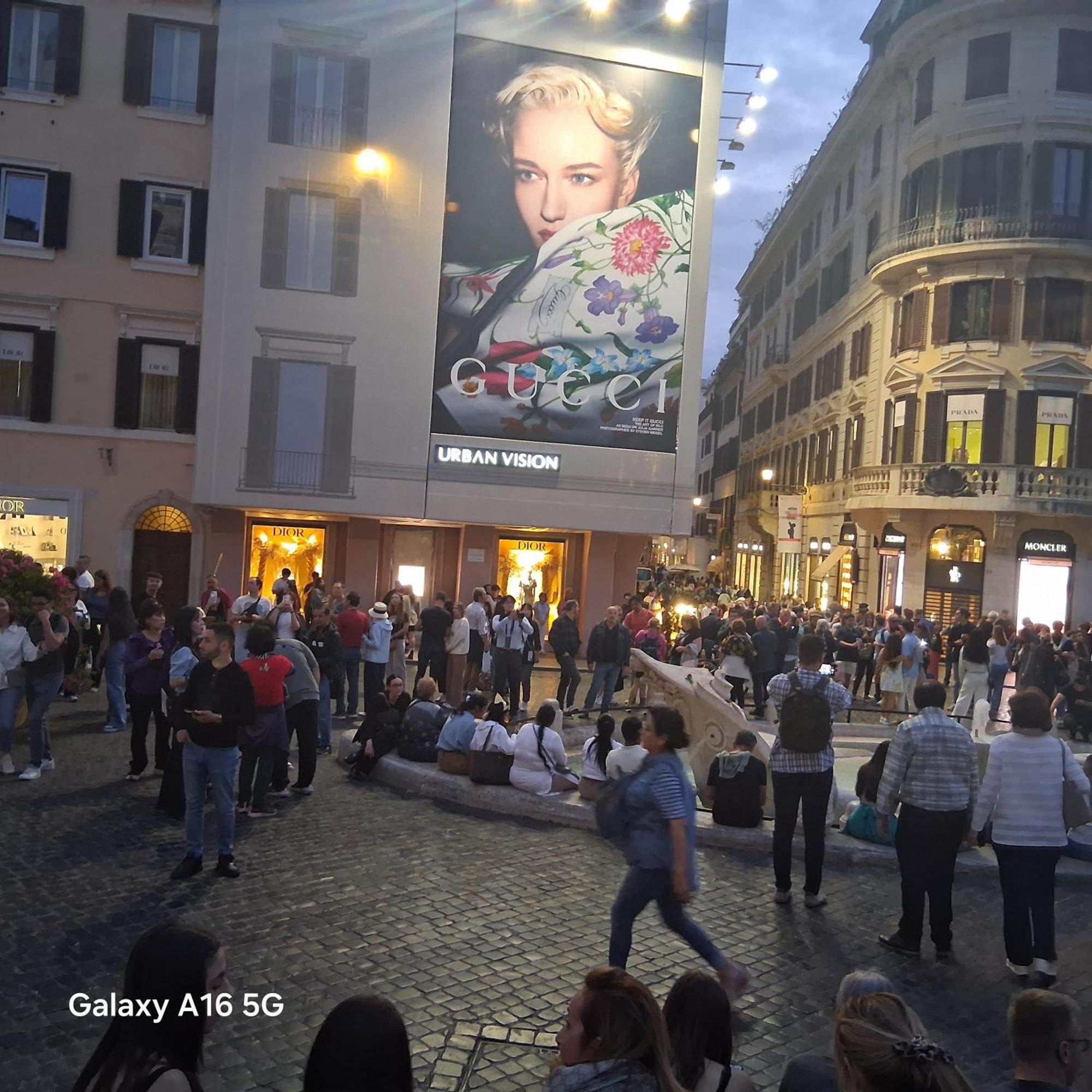 Vatican In Appartamento *